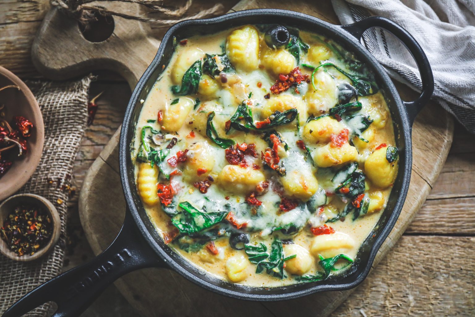 Gnocchi Aux épinards Tomates Confites Et Parmesan 